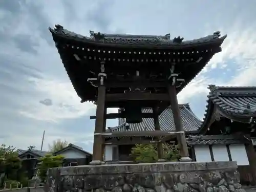 清徳寺の{uncategorized: "未分類", other: "その他", undefined: "問題あり", building: "その他建物", grave: "お墓", sacred_gate: "鳥居", guardian: "狛犬", statue: "像", buddha: "仏像", history: "歴史", nature: "自然", garden: "庭園", animal: "動物", pagoda: "塔", temizu: "手水舎", mountain_gate: "山門・神門", sanctuary: "本殿・本堂", subordinate: "末社・摂社", art: "芸術", scenery: "景色", jizo: "地蔵", ema: "絵馬", goshuin: "御朱印", omikuji: "おみくじ", items: "授与品その他", amulet: "お守り", goshuincho: "御朱印帳", eats: "食事", festival: "お祭り", votive_dance: "神楽", shichigosan: "七五三参", wedding: "結婚式", experience: "体験その他", initially: "初詣", around: "周辺", anti_infection: "感染症対策"}