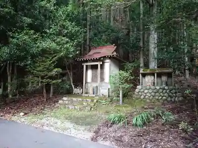 祠の末社・摂社