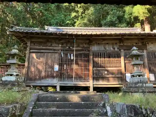 天神社の本殿