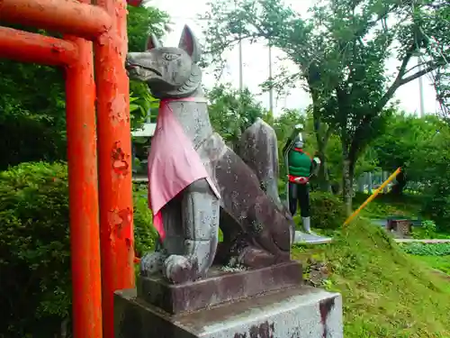 十方稲荷神社の狛犬