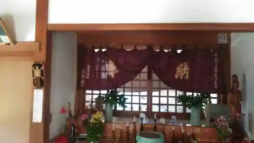 割石地蔵尊の本殿・本堂