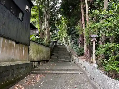 藤島神社（贈正一位新田義貞公之大宮）(福井県)