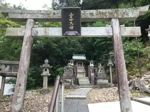 伊奈波神社の鳥居