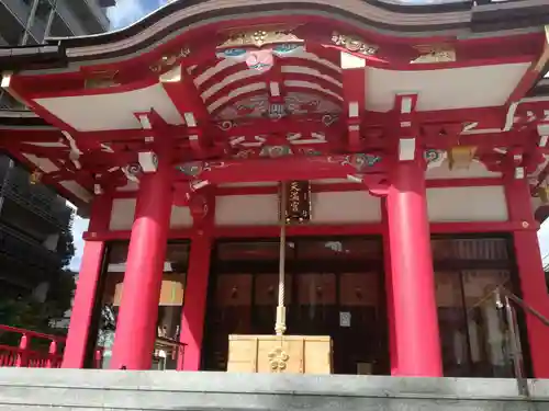 成子天神社の本殿・本堂