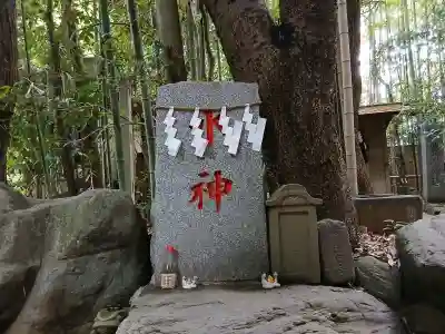道野辺八幡宮の{uncategorized: "未分類", other: "その他", undefined: "問題あり", building: "その他建物", grave: "お墓", sacred_gate: "鳥居", guardian: "狛犬", statue: "像", buddha: "仏像", history: "歴史", nature: "自然", garden: "庭園", animal: "動物", pagoda: "塔", temizu: "手水舎", mountain_gate: "山門・神門", sanctuary: "本殿・本堂", subordinate: "末社・摂社", art: "芸術", scenery: "景色", jizo: "地蔵", ema: "絵馬", goshuin: "御朱印", omikuji: "おみくじ", items: "授与品その他", amulet: "お守り", goshuincho: "御朱印帳", eats: "食事", festival: "お祭り", votive_dance: "神楽", shichigosan: "七五三参", wedding: "結婚式", experience: "体験その他", initially: "初詣", around: "周辺", anti_infection: "感染症対策"}