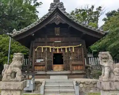 八柱神社（荒尾）の{uncategorized: "未分類", other: "その他", undefined: "問題あり", building: "その他建物", grave: "お墓", sacred_gate: "鳥居", guardian: "狛犬", statue: "像", buddha: "仏像", history: "歴史", nature: "自然", garden: "庭園", animal: "動物", pagoda: "塔", temizu: "手水舎", mountain_gate: "山門・神門", sanctuary: "本殿・本堂", subordinate: "末社・摂社", art: "芸術", scenery: "景色", jizo: "地蔵", ema: "絵馬", goshuin: "御朱印", omikuji: "おみくじ", items: "授与品その他", amulet: "お守り", goshuincho: "御朱印帳", eats: "食事", festival: "お祭り", votive_dance: "神楽", shichigosan: "七五三参", wedding: "結婚式", experience: "体験その他", initially: "初詣", around: "周辺", anti_infection: "感染症対策"}