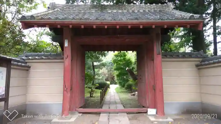 中院の山門・神門