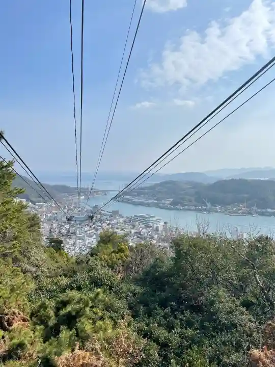 千光寺の{uncategorized: "未分類", other: "その他", undefined: "問題あり", building: "その他建物", grave: "お墓", sacred_gate: "鳥居", guardian: "狛犬", statue: "像", buddha: "仏像", history: "歴史", nature: "自然", garden: "庭園", animal: "動物", pagoda: "塔", temizu: "手水舎", mountain_gate: "山門・神門", sanctuary: "本殿・本堂", subordinate: "末社・摂社", art: "芸術", scenery: "景色", jizo: "地蔵", ema: "絵馬", goshuin: "御朱印", omikuji: "おみくじ", items: "授与品その他", amulet: "お守り", goshuincho: "御朱印帳", eats: "食事", festival: "お祭り", votive_dance: "神楽", shichigosan: "七五三参", wedding: "結婚式", experience: "体験その他", initially: "初詣", around: "周辺", anti_infection: "感染症対策"}