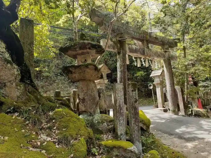 磐船神社の{uncategorized: "未分類", other: "その他", undefined: "問題あり", building: "その他建物", grave: "お墓", sacred_gate: "鳥居", guardian: "狛犬", statue: "像", buddha: "仏像", history: "歴史", nature: "自然", garden: "庭園", animal: "動物", pagoda: "塔", temizu: "手水舎", mountain_gate: "山門・神門", sanctuary: "本殿・本堂", subordinate: "末社・摂社", art: "芸術", scenery: "景色", jizo: "地蔵", ema: "絵馬", goshuin: "御朱印", omikuji: "おみくじ", items: "授与品その他", amulet: "お守り", goshuincho: "御朱印帳", eats: "食事", festival: "お祭り", votive_dance: "神楽", shichigosan: "七五三参", wedding: "結婚式", experience: "体験その他", initially: "初詣", around: "周辺", anti_infection: "感染症対策"}