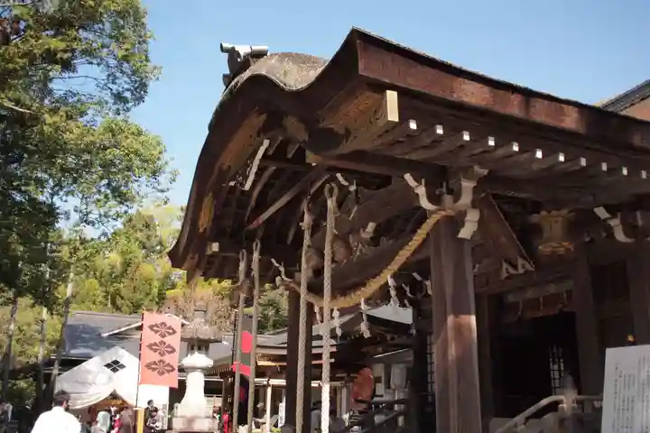武田神社の本殿・本堂