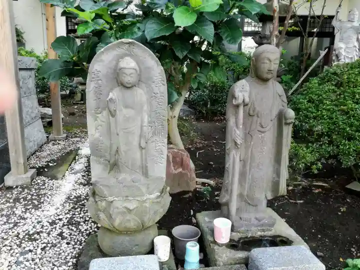 乗蓮寺の地蔵