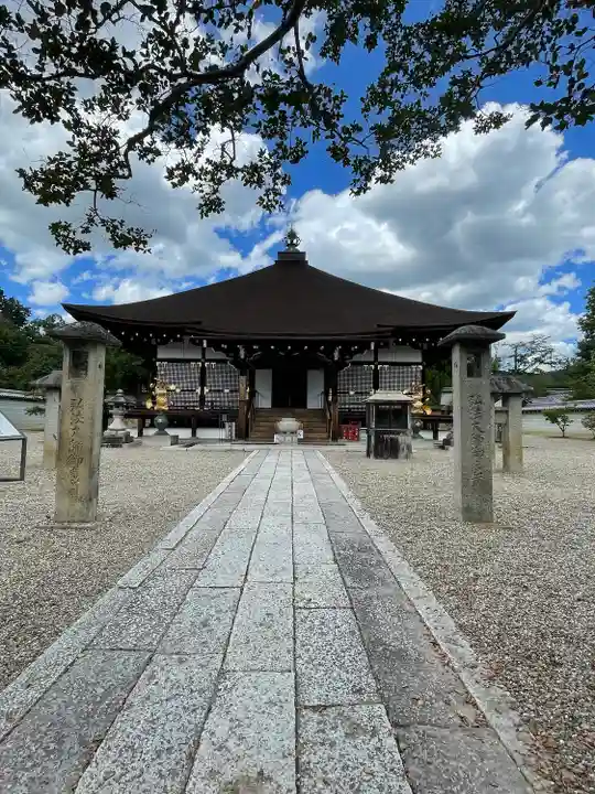 仁和寺の本殿・本堂