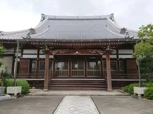 常誓寺の本殿・本堂