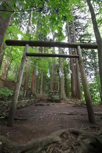 戸隠神社宝光社の末社