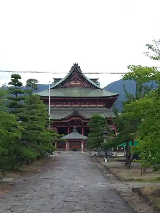 甲斐善光寺(山梨県)