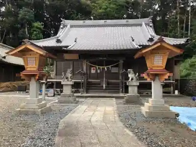 諏訪神社の本殿・本堂