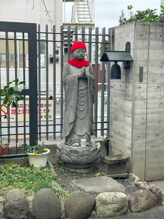 大龍寺の{uncategorized: "未分類", other: "その他", undefined: "問題あり", building: "その他建物", grave: "お墓", sacred_gate: "鳥居", guardian: "狛犬", statue: "像", buddha: "仏像", history: "歴史", nature: "自然", garden: "庭園", animal: "動物", pagoda: "塔", temizu: "手水舎", mountain_gate: "山門・神門", sanctuary: "本殿・本堂", subordinate: "末社・摂社", art: "芸術", scenery: "景色", jizo: "地蔵", ema: "絵馬", goshuin: "御朱印", omikuji: "おみくじ", items: "授与品その他", amulet: "お守り", goshuincho: "御朱印帳", eats: "食事", festival: "お祭り", votive_dance: "神楽", shichigosan: "七五三参", wedding: "結婚式", experience: "体験その他", initially: "初詣", around: "周辺", anti_infection: "感染症対策"}