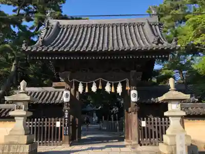 高砂神社の山門・神門