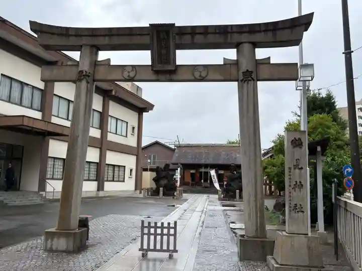 鶴見神社(神奈川県)