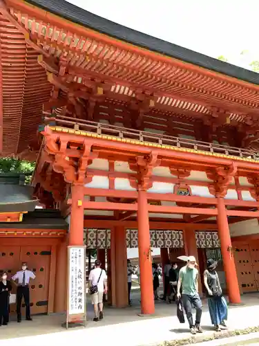 武蔵一宮氷川神社の山門