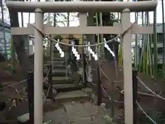 板橋東新町氷川神社の鳥居