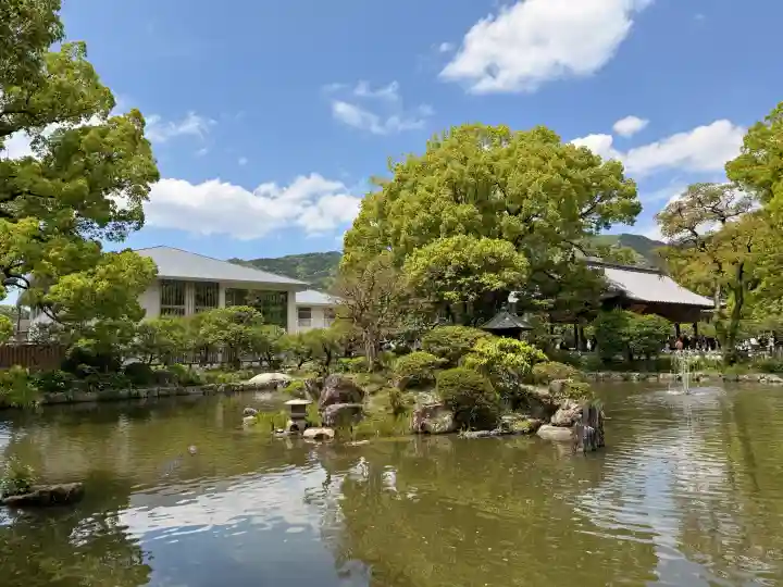 太宰府天満宮の{uncategorized: "未分類", other: "その他", undefined: "問題あり", building: "その他建物", grave: "お墓", sacred_gate: "鳥居", guardian: "狛犬", statue: "像", buddha: "仏像", history: "歴史", nature: "自然", garden: "庭園", animal: "動物", pagoda: "塔", temizu: "手水舎", mountain_gate: "山門・神門", sanctuary: "本殿・本堂", subordinate: "末社・摂社", art: "芸術", scenery: "景色", jizo: "地蔵", ema: "絵馬", goshuin: "御朱印", omikuji: "おみくじ", items: "授与品その他", amulet: "お守り", goshuincho: "御朱印帳", eats: "食事", festival: "お祭り", votive_dance: "神楽", shichigosan: "七五三参", wedding: "結婚式", experience: "体験その他", initially: "初詣", around: "周辺", anti_infection: "感染症対策"}