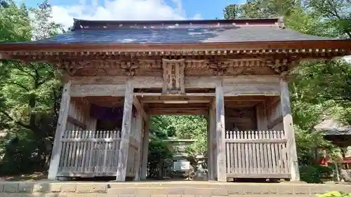鳥海山大物忌神社蕨岡口ノ宮の山門・神門
