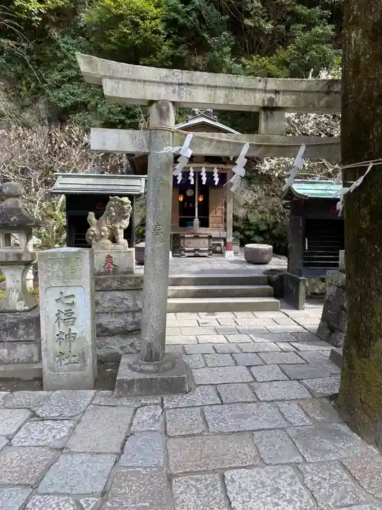 銭洗弁財天宇賀福神社(神奈川県)