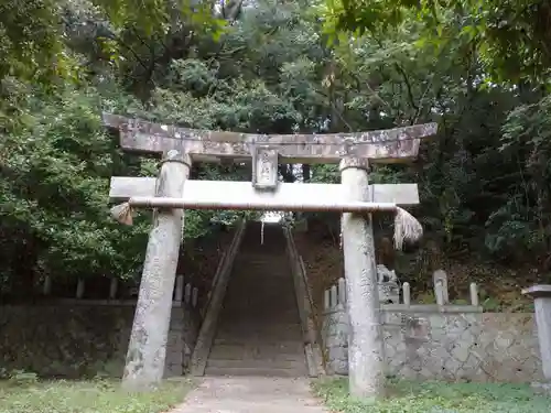 岩屋神社の鳥居