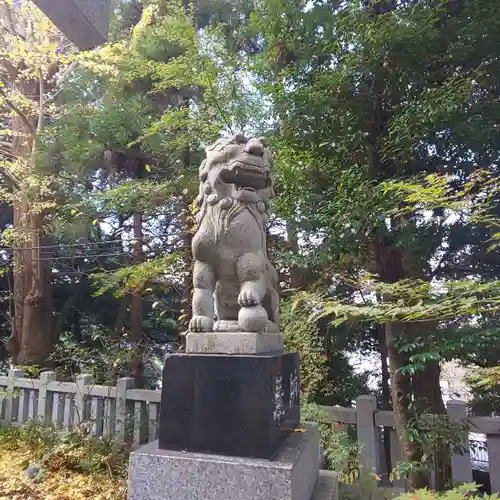 泉神社の狛犬