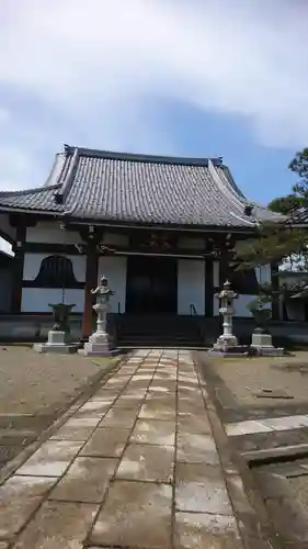 養源寺の本殿・本堂