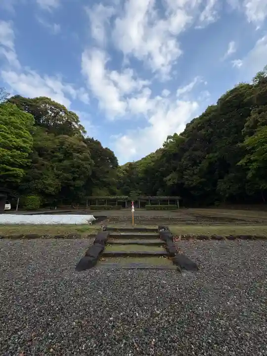 猿田彦神社の{uncategorized: "未分類", other: "その他", undefined: "問題あり", building: "その他建物", grave: "お墓", sacred_gate: "鳥居", guardian: "狛犬", statue: "像", buddha: "仏像", history: "歴史", nature: "自然", garden: "庭園", animal: "動物", pagoda: "塔", temizu: "手水舎", mountain_gate: "山門・神門", sanctuary: "本殿・本堂", subordinate: "末社・摂社", art: "芸術", scenery: "景色", jizo: "地蔵", ema: "絵馬", goshuin: "御朱印", omikuji: "おみくじ", items: "授与品その他", amulet: "お守り", goshuincho: "御朱印帳", eats: "食事", festival: "お祭り", votive_dance: "神楽", shichigosan: "七五三参", wedding: "結婚式", experience: "体験その他", initially: "初詣", around: "周辺", anti_infection: "感染症対策"}