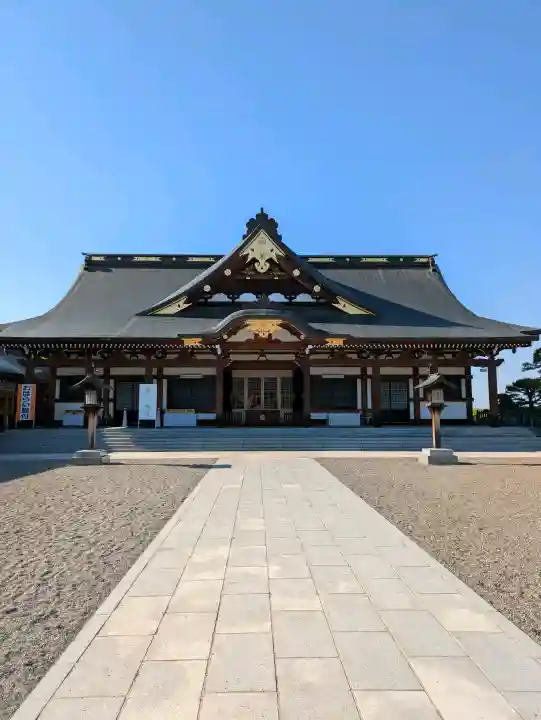 山形縣護國神社の{uncategorized: "未分類", other: "その他", undefined: "問題あり", building: "その他建物", grave: "お墓", sacred_gate: "鳥居", guardian: "狛犬", statue: "像", buddha: "仏像", history: "歴史", nature: "自然", garden: "庭園", animal: "動物", pagoda: "塔", temizu: "手水舎", mountain_gate: "山門・神門", sanctuary: "本殿・本堂", subordinate: "末社・摂社", art: "芸術", scenery: "景色", jizo: "地蔵", ema: "絵馬", goshuin: "御朱印", omikuji: "おみくじ", items: "授与品その他", amulet: "お守り", goshuincho: "御朱印帳", eats: "食事", festival: "お祭り", votive_dance: "神楽", shichigosan: "七五三参", wedding: "結婚式", experience: "体験その他", initially: "初詣", around: "周辺", anti_infection: "感染症対策"}