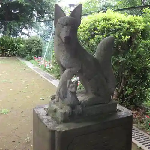 嶺稲荷神社の狛犬