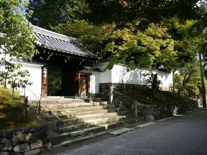 明暗寺の山門・神門