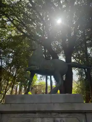 六所神社の{uncategorized: "未分類", other: "その他", undefined: "問題あり", building: "その他建物", grave: "お墓", sacred_gate: "鳥居", guardian: "狛犬", statue: "像", buddha: "仏像", history: "歴史", nature: "自然", garden: "庭園", animal: "動物", pagoda: "塔", temizu: "手水舎", mountain_gate: "山門・神門", sanctuary: "本殿・本堂", subordinate: "末社・摂社", art: "芸術", scenery: "景色", jizo: "地蔵", ema: "絵馬", goshuin: "御朱印", omikuji: "おみくじ", items: "授与品その他", amulet: "お守り", goshuincho: "御朱印帳", eats: "食事", festival: "お祭り", votive_dance: "神楽", shichigosan: "七五三参", wedding: "結婚式", experience: "体験その他", initially: "初詣", around: "周辺", anti_infection: "感染症対策"}