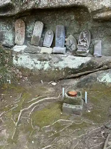 舎那院の{uncategorized: "未分類", other: "その他", undefined: "問題あり", building: "その他建物", grave: "お墓", sacred_gate: "鳥居", guardian: "狛犬", statue: "像", buddha: "仏像", history: "歴史", nature: "自然", garden: "庭園", animal: "動物", pagoda: "塔", temizu: "手水舎", mountain_gate: "山門・神門", sanctuary: "本殿・本堂", subordinate: "末社・摂社", art: "芸術", scenery: "景色", jizo: "地蔵", ema: "絵馬", goshuin: "御朱印", omikuji: "おみくじ", items: "授与品その他", amulet: "お守り", goshuincho: "御朱印帳", eats: "食事", festival: "お祭り", votive_dance: "神楽", shichigosan: "七五三参", wedding: "結婚式", experience: "体験その他", initially: "初詣", around: "周辺", anti_infection: "感染症対策"}