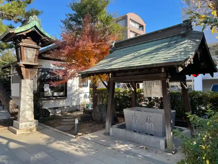 桜神宮の手水舎