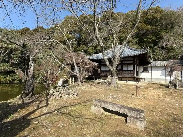 根来寺の{uncategorized: "未分類", other: "その他", undefined: "問題あり", building: "その他建物", grave: "お墓", sacred_gate: "鳥居", guardian: "狛犬", statue: "像", buddha: "仏像", history: "歴史", nature: "自然", garden: "庭園", animal: "動物", pagoda: "塔", temizu: "手水舎", mountain_gate: "山門・神門", sanctuary: "本殿・本堂", subordinate: "末社・摂社", art: "芸術", scenery: "景色", jizo: "地蔵", ema: "絵馬", goshuin: "御朱印", omikuji: "おみくじ", items: "授与品その他", amulet: "お守り", goshuincho: "御朱印帳", eats: "食事", festival: "お祭り", votive_dance: "神楽", shichigosan: "七五三参", wedding: "結婚式", experience: "体験その他", initially: "初詣", around: "周辺", anti_infection: "感染症対策"}