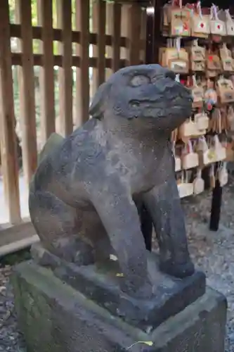 牛嶋神社の狛犬