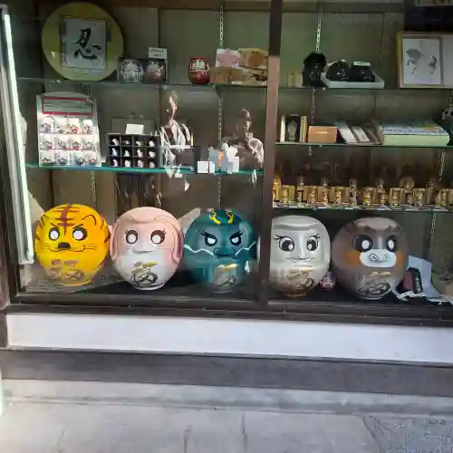 水澤寺(水澤観世音)の{uncategorized: "未分類", other: "その他", undefined: "問題あり", building: "その他建物", grave: "お墓", sacred_gate: "鳥居", guardian: "狛犬", statue: "像", buddha: "仏像", history: "歴史", nature: "自然", garden: "庭園", animal: "動物", pagoda: "塔", temizu: "手水舎", mountain_gate: "山門・神門", sanctuary: "本殿・本堂", subordinate: "末社・摂社", art: "芸術", scenery: "景色", jizo: "地蔵", ema: "絵馬", goshuin: "御朱印", omikuji: "おみくじ", items: "授与品その他", amulet: "お守り", goshuincho: "御朱印帳", eats: "食事", festival: "お祭り", votive_dance: "神楽", shichigosan: "七五三参", wedding: "結婚式", experience: "体験その他", initially: "初詣", around: "周辺", anti_infection: "感染症対策"}