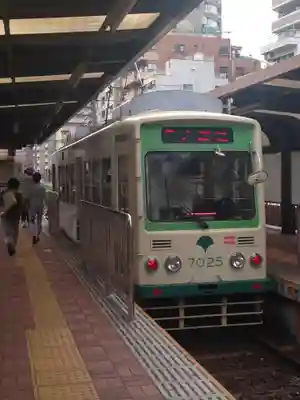 穴八幡宮の周辺