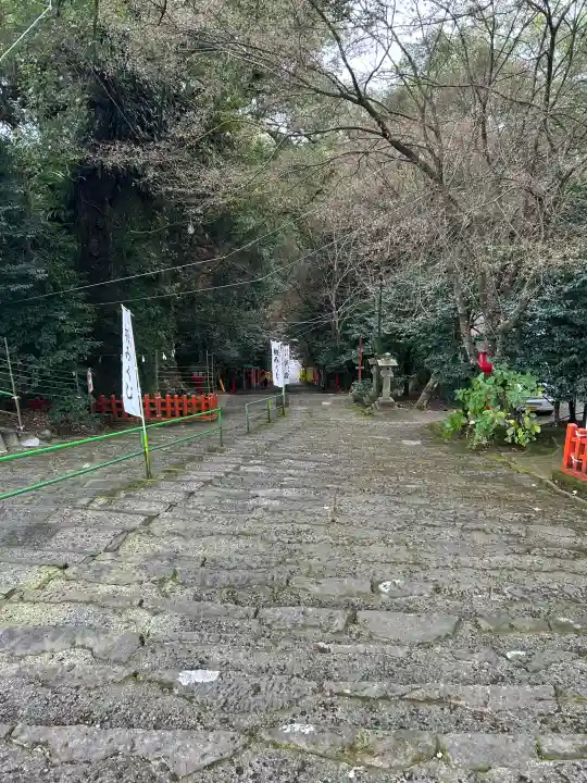 新田神社の{uncategorized: "未分類", other: "その他", undefined: "問題あり", building: "その他建物", grave: "お墓", sacred_gate: "鳥居", guardian: "狛犬", statue: "像", buddha: "仏像", history: "歴史", nature: "自然", garden: "庭園", animal: "動物", pagoda: "塔", temizu: "手水舎", mountain_gate: "山門・神門", sanctuary: "本殿・本堂", subordinate: "末社・摂社", art: "芸術", scenery: "景色", jizo: "地蔵", ema: "絵馬", goshuin: "御朱印", omikuji: "おみくじ", items: "授与品その他", amulet: "お守り", goshuincho: "御朱印帳", eats: "食事", festival: "お祭り", votive_dance: "神楽", shichigosan: "七五三参", wedding: "結婚式", experience: "体験その他", initially: "初詣", around: "周辺", anti_infection: "感染症対策"}