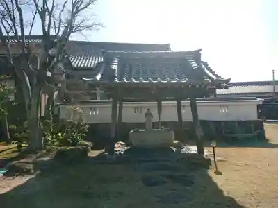 宿縁寺の手水舎