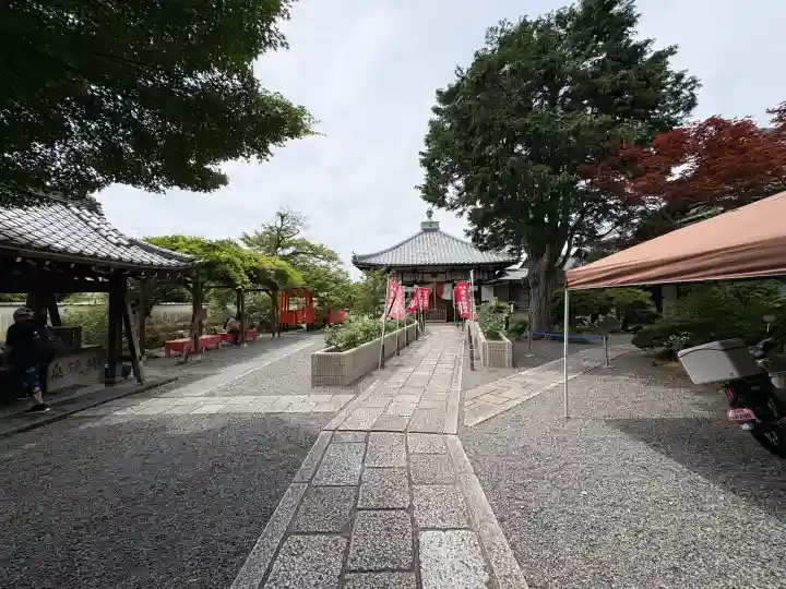 五大堂同聚院の{uncategorized: "未分類", other: "その他", undefined: "問題あり", building: "その他建物", grave: "お墓", sacred_gate: "鳥居", guardian: "狛犬", statue: "像", buddha: "仏像", history: "歴史", nature: "自然", garden: "庭園", animal: "動物", pagoda: "塔", temizu: "手水舎", mountain_gate: "山門・神門", sanctuary: "本殿・本堂", subordinate: "末社・摂社", art: "芸術", scenery: "景色", jizo: "地蔵", ema: "絵馬", goshuin: "御朱印", omikuji: "おみくじ", items: "授与品その他", amulet: "お守り", goshuincho: "御朱印帳", eats: "食事", festival: "お祭り", votive_dance: "神楽", shichigosan: "七五三参", wedding: "結婚式", experience: "体験その他", initially: "初詣", around: "周辺", anti_infection: "感染症対策"}