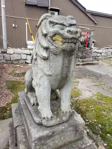 櫟原神社の狛犬