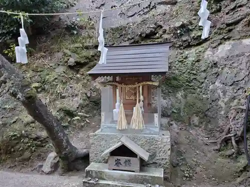 生石神社の末社・摂社