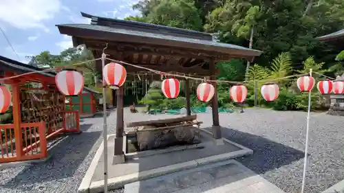飽波神社の手水舎