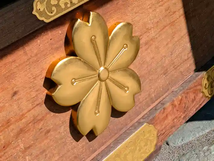 櫻木神社の{uncategorized: "未分類", other: "その他", undefined: "問題あり", building: "その他建物", grave: "お墓", sacred_gate: "鳥居", guardian: "狛犬", statue: "像", buddha: "仏像", history: "歴史", nature: "自然", garden: "庭園", animal: "動物", pagoda: "塔", temizu: "手水舎", mountain_gate: "山門・神門", sanctuary: "本殿・本堂", subordinate: "末社・摂社", art: "芸術", scenery: "景色", jizo: "地蔵", ema: "絵馬", goshuin: "御朱印", omikuji: "おみくじ", items: "授与品その他", amulet: "お守り", goshuincho: "御朱印帳", eats: "食事", festival: "お祭り", votive_dance: "神楽", shichigosan: "七五三参", wedding: "結婚式", experience: "体験その他", initially: "初詣", around: "周辺", anti_infection: "感染症対策"}