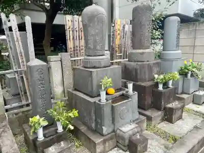 大龍寺の{uncategorized: "未分類", other: "その他", undefined: "問題あり", building: "その他建物", grave: "お墓", sacred_gate: "鳥居", guardian: "狛犬", statue: "像", buddha: "仏像", history: "歴史", nature: "自然", garden: "庭園", animal: "動物", pagoda: "塔", temizu: "手水舎", mountain_gate: "山門・神門", sanctuary: "本殿・本堂", subordinate: "末社・摂社", art: "芸術", scenery: "景色", jizo: "地蔵", ema: "絵馬", goshuin: "御朱印", omikuji: "おみくじ", items: "授与品その他", amulet: "お守り", goshuincho: "御朱印帳", eats: "食事", festival: "お祭り", votive_dance: "神楽", shichigosan: "七五三参", wedding: "結婚式", experience: "体験その他", initially: "初詣", around: "周辺", anti_infection: "感染症対策"}